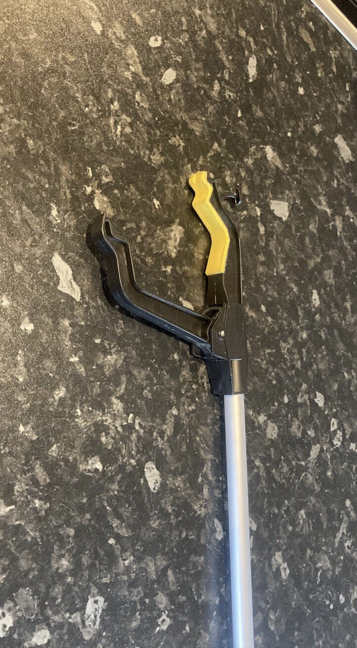 Handy Reacher 30" - Retail Packed